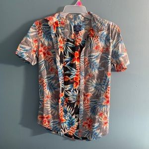 Men’s floral button up shirt